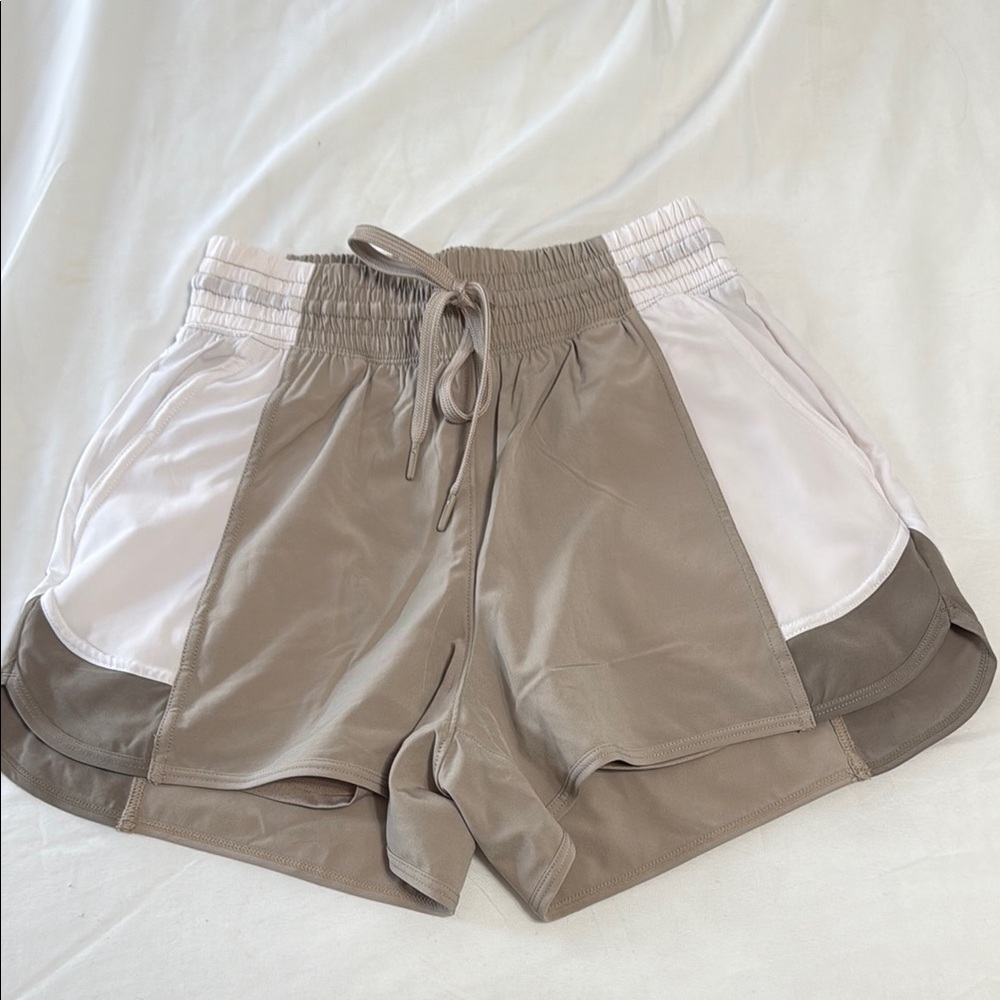 Abercrombie & Fitch Tan and White Athletic Shorts with Drawstring Waist